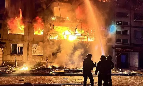 உக்ரைன் மீது ரஷியா தாக்குதல்; 3 பேர் பலி