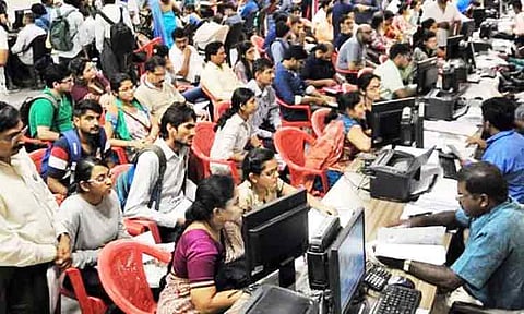 என்ஜினீயரிங் படிப்புகளில் சேர 2.44 லட்சம் பேர் போட்டி.. கலந்தாய்வு எப்போது?