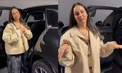 பிரபல பாடகியின் கார் கண்ணாடியை உடைத்து பொருட்கள் கொள்ளை