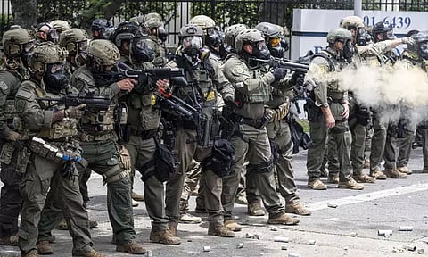 அமெரிக்காவில் கலவரத்தை கட்டுப்படுத்த 2 ஆயிரம் ராணுவ வீரர்கள் குவிப்பு