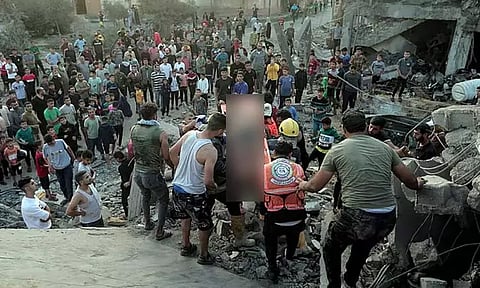 காசாவில் தொடரும் இஸ்ரேல் தாக்குதல்; 55 ஆயிரத்தை நெருங்கும் பலி எண்ணிக்கை