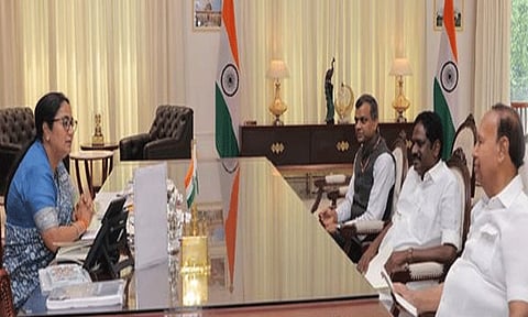 மதராசி குடியிருப்பு விவகாரம்: டெல்லி முதல் மந்திரிக்கு மு.க.ஸ்டாலின் கடிதம்