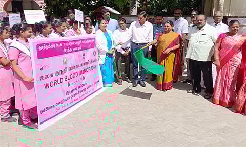 தூத்துக்குடியில் ரத்த தான விழிப்புணர்வு பேரணி: அமைச்சர் கீதாஜீவன் தொடங்கி வைத்தார்