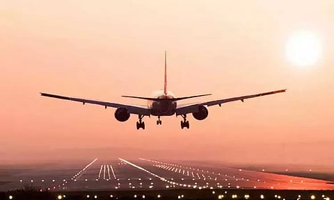 டெல்லிக்கு புறப்பட்ட 'ஏர் இந்தியா' விமானத்தில் தொழில்நுட்பக் கோளாறு - ஹாங்காங்கில் தரையிறக்கம்