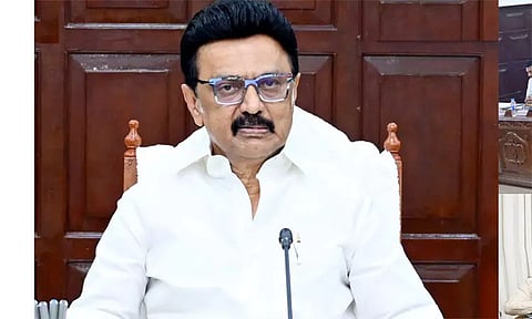 முதல்-அமைச்சரின் அறிவுரைப்படி சொந்த தொகுதியில் முகாமிட்டுள்ள அமைச்சர்கள்