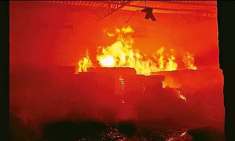 சாத்தூர்: தீப்பெட்டி ஆலையில் தீ விபத்து