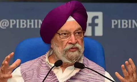 கச்சா எண்ணெய் விலை கட்டுக்குள் இருக்கிறது: பெட்ரோலியத்துறை மந்திரி