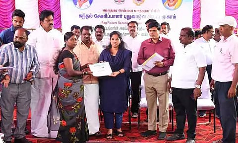 கந்தல் சேகரிப்பாளர்களுக்கான புதுவாழ்வு சிறப்பு முகாம் - மேயர் பிரியா தொடங்கி வைத்தார்