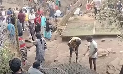 குணா குகையில் 'ரீல்ஸ்' மோகத்தால் அத்துமீறும் இளைஞர்கள் - வனத்துறை அதிரடி நடவடிக்கை