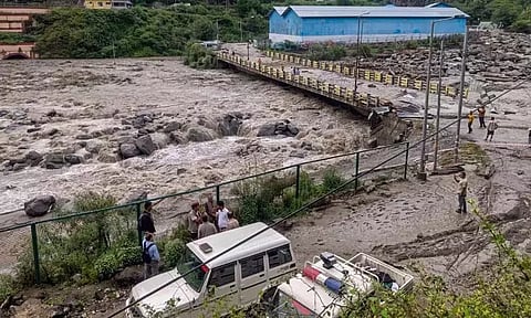 இமாச்சலபிரதேசத்தில் வெள்ளம்: பலி எண்ணிக்கை 5 ஆக உயர்வு