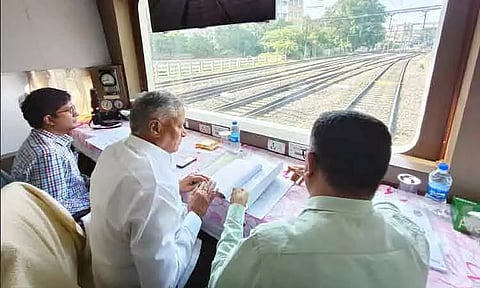 மக்களை பாதிக்காத வகையில் ரெயில் கட்டணம் உயரும் - மத்திய மந்திரி சோமண்ணா