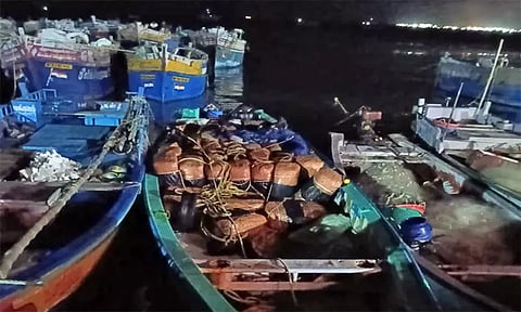 தூத்துக்குடியில் ரூ.60 லட்சம் மதிப்புள்ள பீடி இலை பண்டல்கள் பறிமுதல்