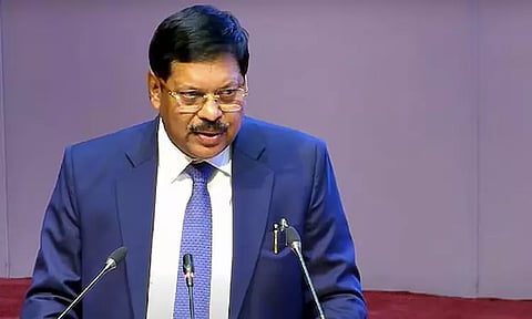 காஷ்மீருக்கு சிறப்பு அந்தஸ்து வழங்கிய 370-வது பிரிவு பொருத்தமற்றது: தலைமை நீதிபதி பி.ஆர்.கவாய்