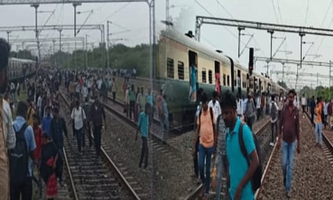 சென்னை: ரெயில் நிலையத்தை விட்டு 200 அடி தள்ளி நின்ற ரெயிலால் பயணிகள் அதிர்ச்சி