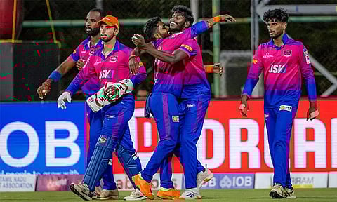 டி.என்.பி.எல். தகுதி சுற்று 1: இறுதி போட்டிக்கு முன்னேறியது திருப்பூர் தமிழன்ஸ் அணி