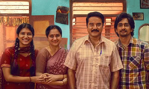 படம் வெற்றியடைய காளிகாம்பாள் கோவிலில் சாமி தரிசனம் செய்த '3 பிஎச்கே' படக்குழுவினர்