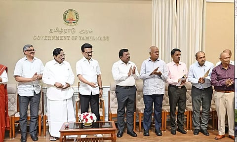 தரமணியில் தமிழ் அறிவு வளாகம்: முதல்-அமைச்சர் மு.க. ஸ்டாலின் அடிக்கல் நாட்டினார்