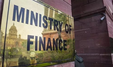 ஒருங்கிணைந்த ஓய்வூதிய திட்டத்திலும் வரிச்சலுகை - நிதி அமைச்சகம் அறிவிப்பு