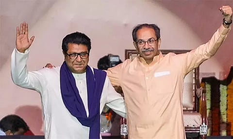 20 ஆண்டு கால மோதல் முடிவுக்கு வந்தது: ஒரே மேடையில் தோன்றிய உத்தவ் - ராஜ்தாக்கரே