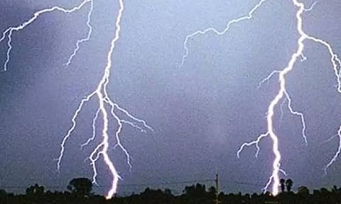 ஒடிசா: மின்னல் தாக்கி 2 பேர் பலி