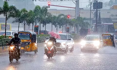 தமிழகத்தில் 15-ம் தேதி வரை மிதமான மழைக்கு வாய்ப்பு