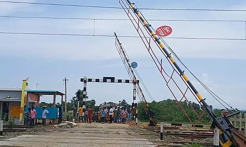 ரெயில்வே கேட்களில் சிசிடிவி கட்டாயமாகிறது - ரெயில்வே துறை