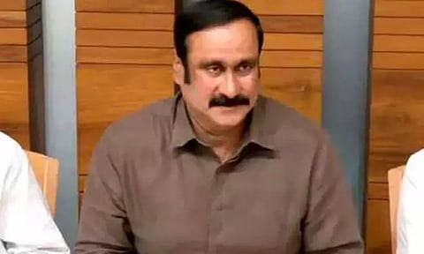 பாமக நிறுவனர் ராமதாசின் தைலாப்புரம் இல்லத்திற்கு அன்புமணி வருகை