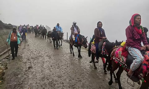 அமர்நாத் யாத்திரைக்கு 7,300 பக்தர்களுடன் 9 -வது குழு பயணம்