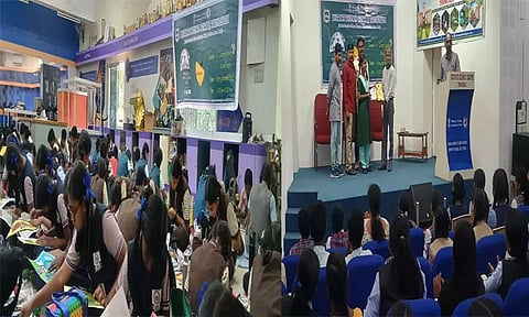 உலக மக்கள் தொகை தினம்: திருநெல்வேலியில் பள்ளி மாணவர்களுக்கு கார்ட்டூன் வரையும் போட்டி