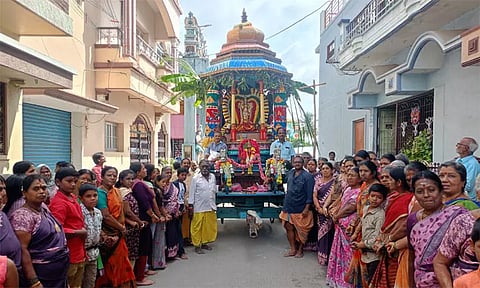 தர்மபுரி குமாரசாமிபேட்டை துர்க்கையம்மன் கோவில் தேரோட்டம்