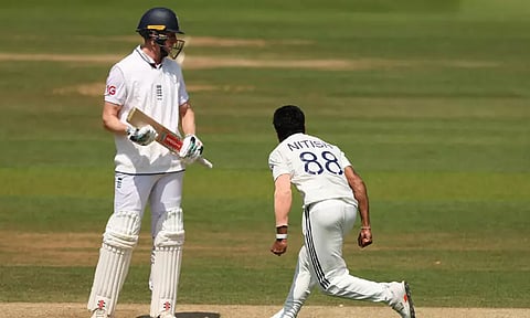 3வது டெஸ்ட்: இங்கிலாந்து அணி தடுமாற்றம்