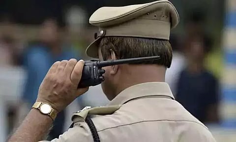 மனைவியுடன் தகராறு: மகனை அடித்துக்கொன்ற தந்தை