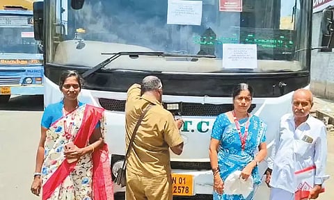 பயணிகளை இறக்கிவிட்டு அரசு பஸ் ஜப்தி- கோயம்பேடு பஸ்நிலையத்தில் பரபரப்பு