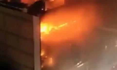 ஈராக்; வணிக வளாகத்தில் பயங்கர தீ விபத்து: 60 பேர் பலி, பலர் காயம்