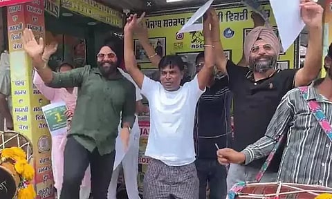 கூலித்தொழிலாளிக்கு அடித்த யோகம்: ரூ.6 க்கு வாங்கிய லாட்டரியில் ரூ.1 கோடி பரிசு