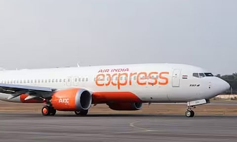 புறப்பட்ட சில நிமிடங்களில் திரும்பி வந்த ஏர் இந்தியா எக்ஸ்பிரஸ் விமானம்: பயணிகள் தவிப்பு