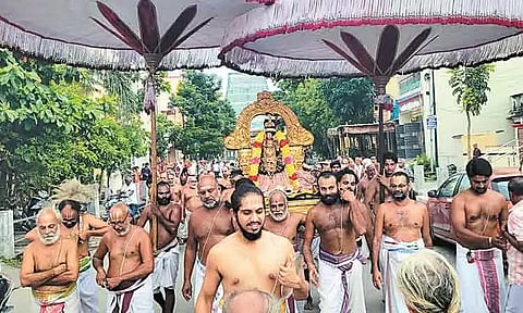 காஞ்சீபுரம் வரதராஜ பெருமாள் கோவிலில் ஆடிப்பூர உற்சவம் தொடக்கம்