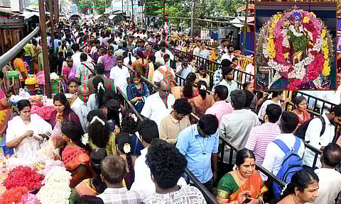 முருகன் கோவில்களில் ஆடி கிருத்திகை விழா கோலாகலம்