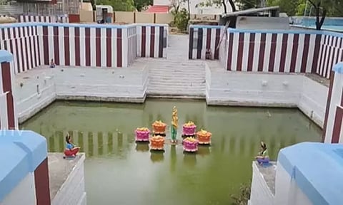 திருச்செந்தூர் சரவண பொய்கை 50 ஆண்டுகளுக்கு பிறகு புதுப்பிப்பு - பக்தர்கள் மகிழ்ச்சி