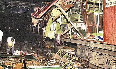 மும்பை குண்டுவெடிப்பு வழக்கு: தீர்ப்பை எதிர்த்து மேல்முறையீடு செய்ய அரசு தரப்பு முடிவு