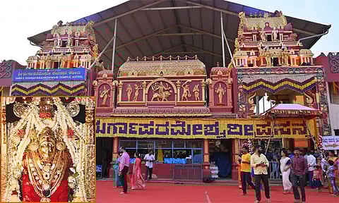 நதியின் நடுவில் வீற்றிருக்கும் துர்கை