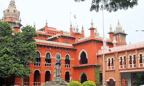 அரசின் செய்தி தொடர்பாளர்களாக 4 ஐ.ஏ.எஸ். அதிகாரிகளை நியமித்ததை எதிர்த்து ஐகோர்ட்டில் வழக்கு