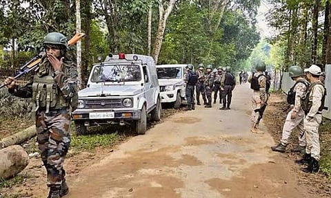 மணிப்பூரில் தடை செய்யப்பட்ட பயங்கரவாத இயக்க பயங்கரவாதிகள் 8 பேர் கைது