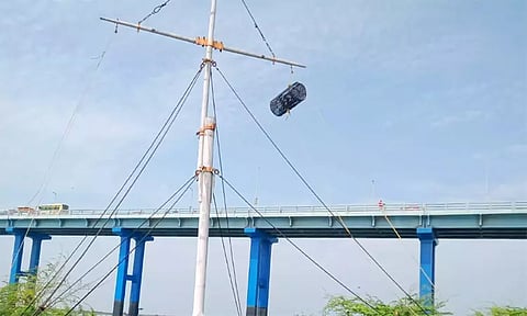 காற்றழுத்த தாழ்வுப்பகுதி: 9 துறைமுகங்களில் புயல் எச்சரிக்கை கூண்டு ஏற்றம்