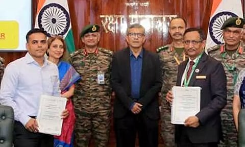 இந்திய ராணுவத்திற்கு வான் பாதுகாப்பு ரேடார்கள் வாங்க ரூ.2,000 கோடிக்கு பாதுகாப்புத்துறை ஒப்பந்தம்