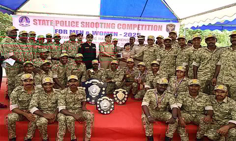 மாநில காவல்துறை துப்பாக்கி சுடுதல் போட்டி: பதக்கம் வென்றவர்களுக்கு தமிழக டிஜிபி சங்கர் ஜிவால் பாராட்டு