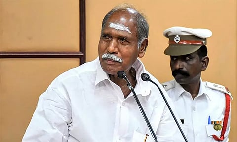 புதுச்சேரியில் அனைத்து குடும்பத் தலைவிகளுக்கும் மாதம் ரூ.1,000 - ரங்கசாமி அறிவிப்பு