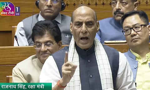 எத்தனை பாகிஸ்தான் விமானங்கள் சுட்டு வீழ்த்தப்பட்டன? என கேட்கவேயில்லை: எதிர்க்கட்சிகளை கிழித்தெடுத்த ராஜ்நாத் சிங்