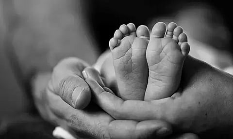 அதிர்ச்சி சம்பவம்.. தாய்ப்பால் கொடுத்த போது மூச்சுத்திணறி 8 மாத குழந்தை உயிரிழப்பு