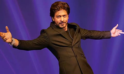 பாலிவுட் நடிகர் ஷாருக்கானுக்கு இப்படி ஒரு மூட நம்பிக்கையா?